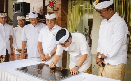 Bupati Badung Hadiri Rangkaian Karya di Kantor Lurah Tanjung Benoa dan Tandatangani Prasasti